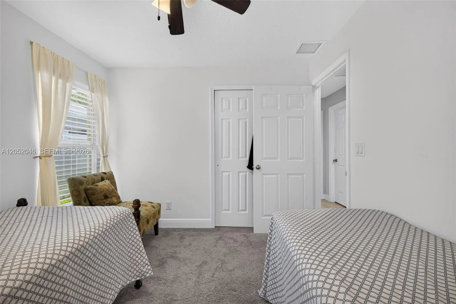 9760 Palm Breezes Drive