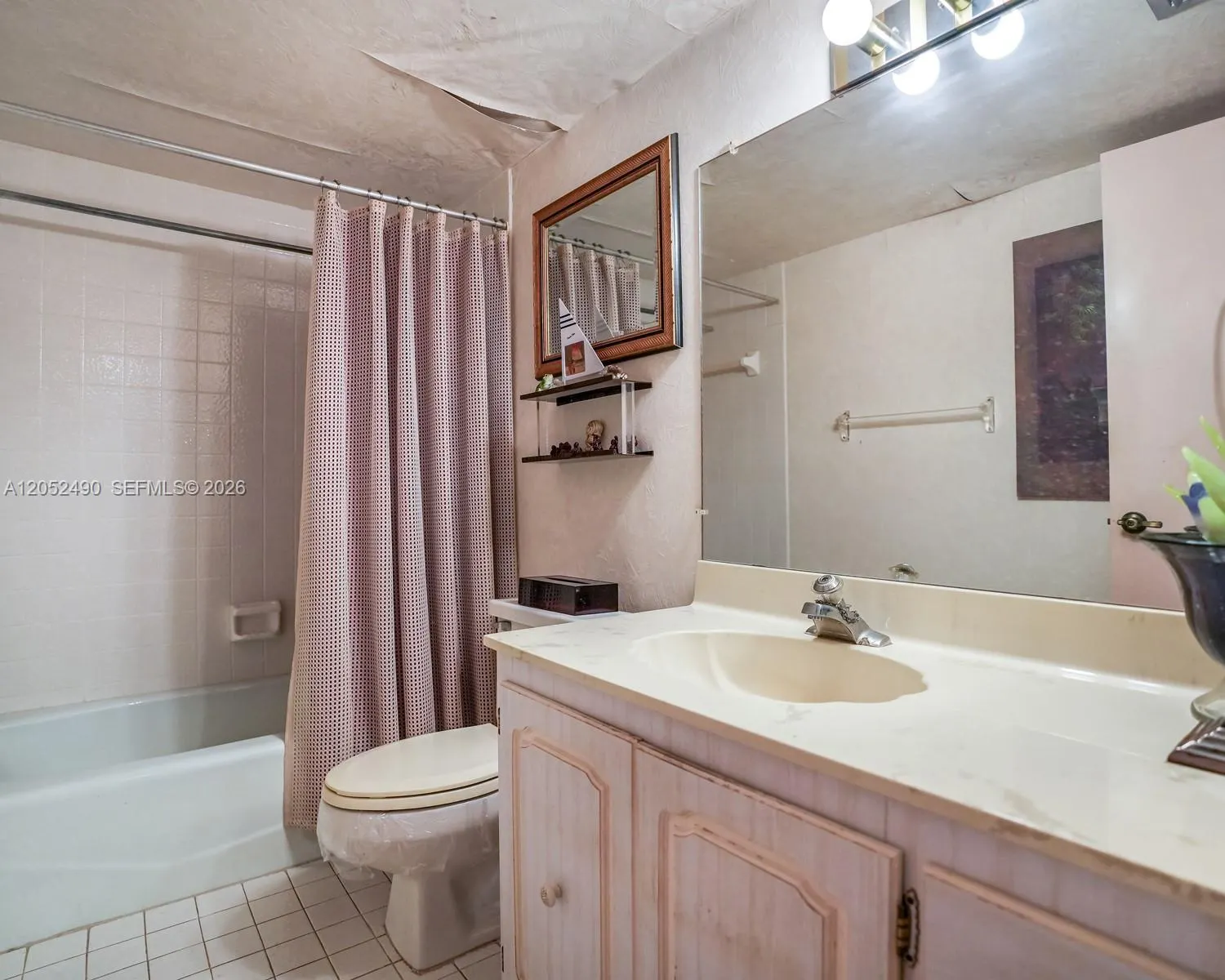 3930 Inverrary Boulevard #406-D