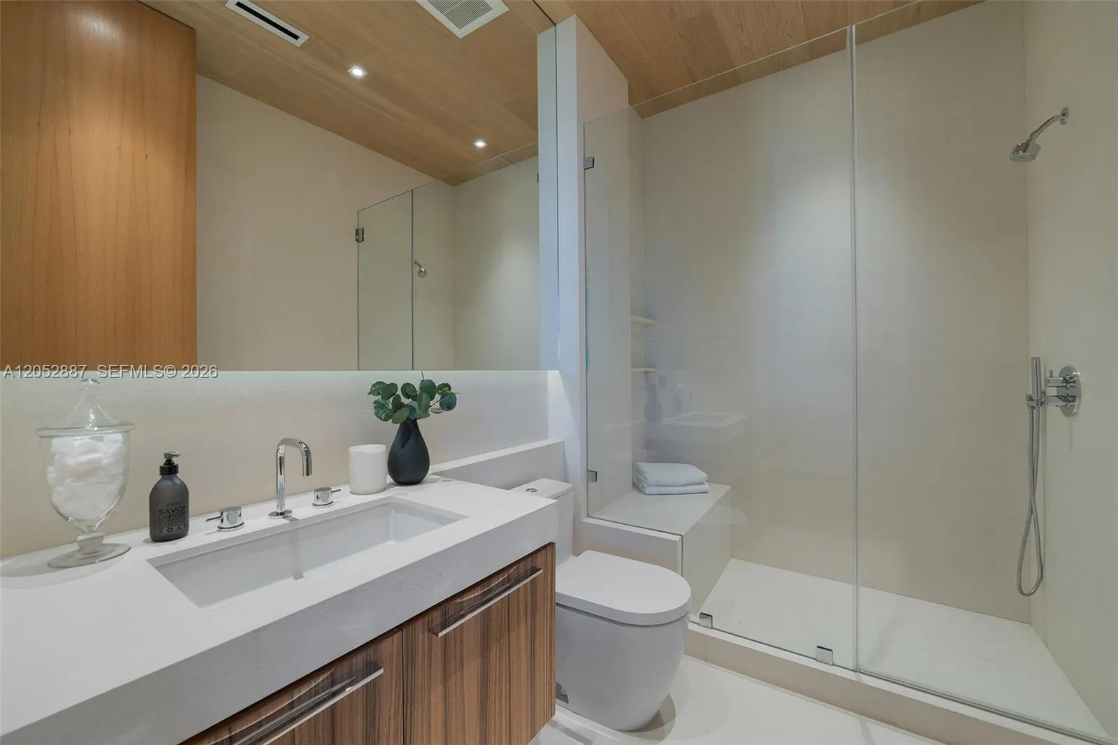 1420 W 23rd Street