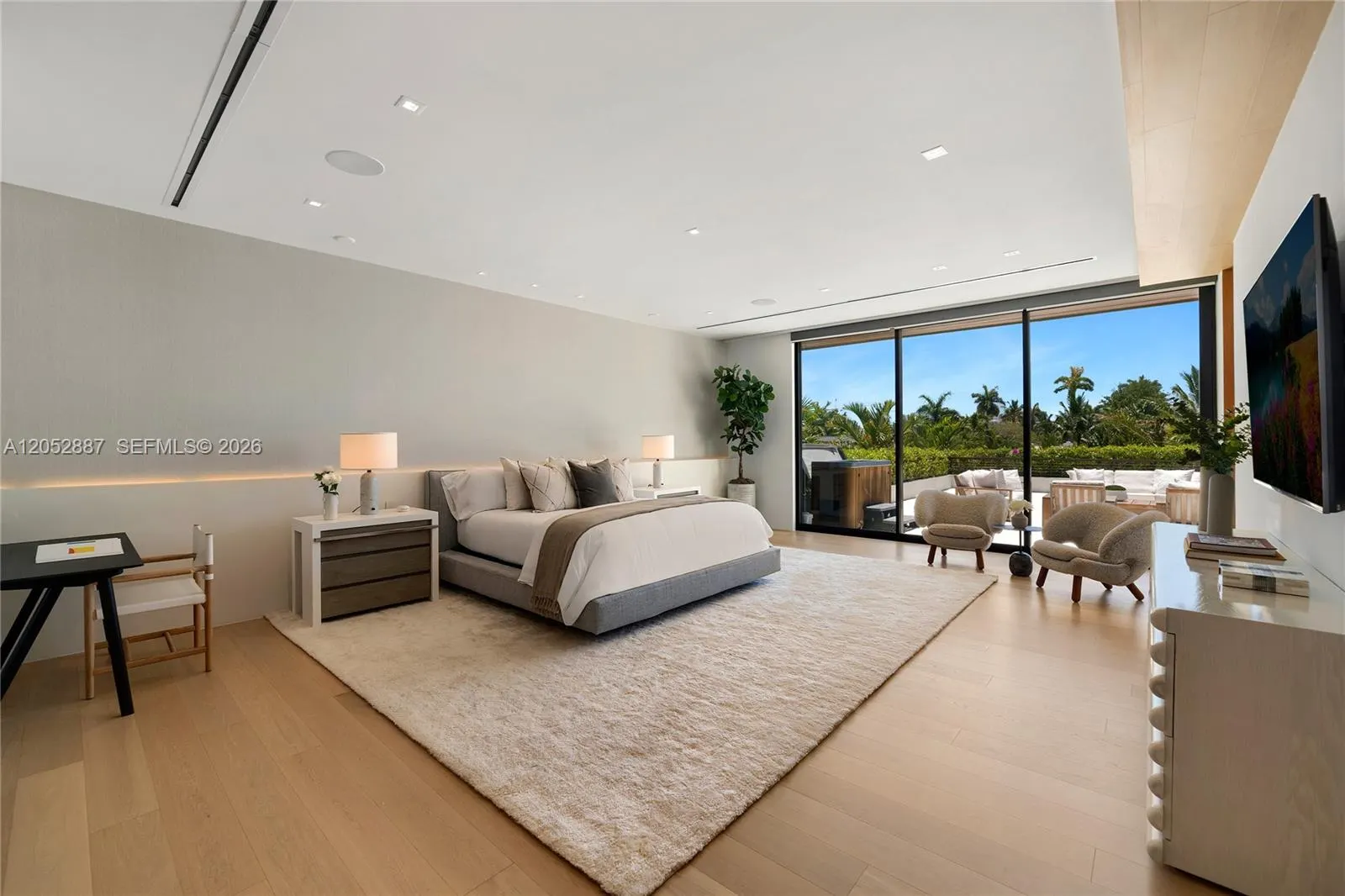 1420 W 23rd Street