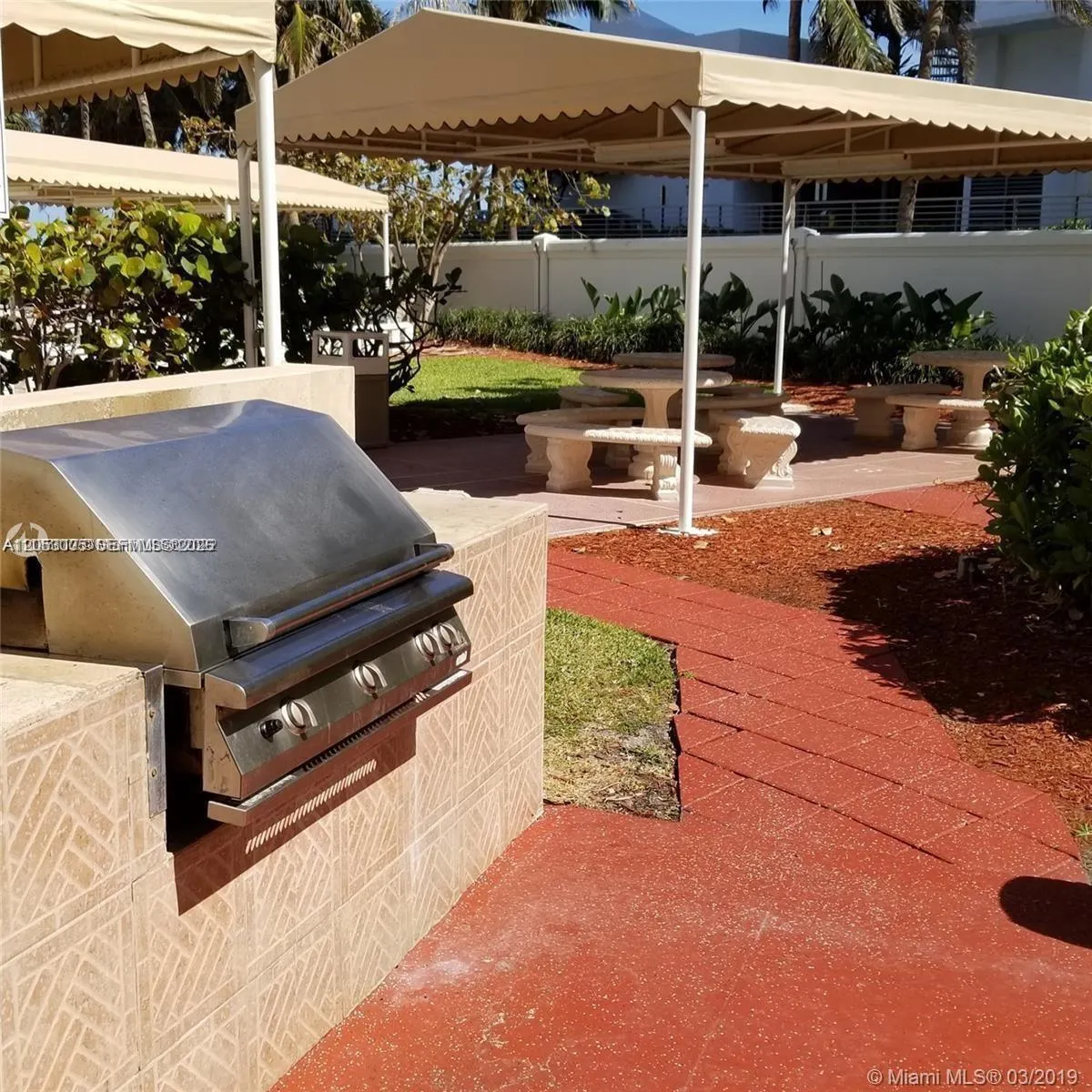 3505 S Ocean Drive #1011