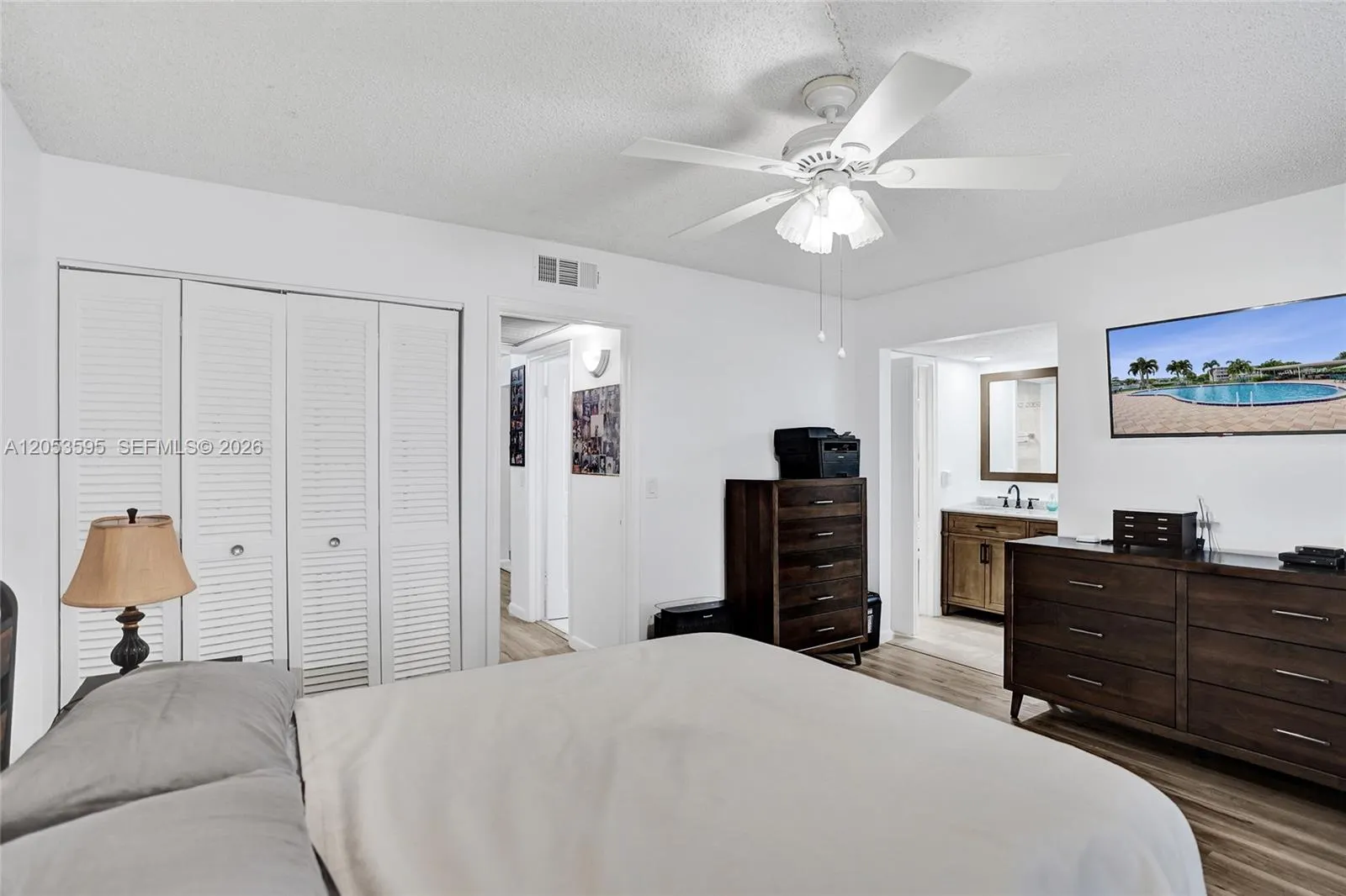 208 Greenbrier C #208