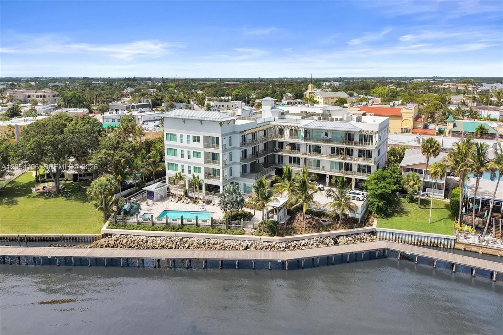 41 SW Seminole Street #209 304 310