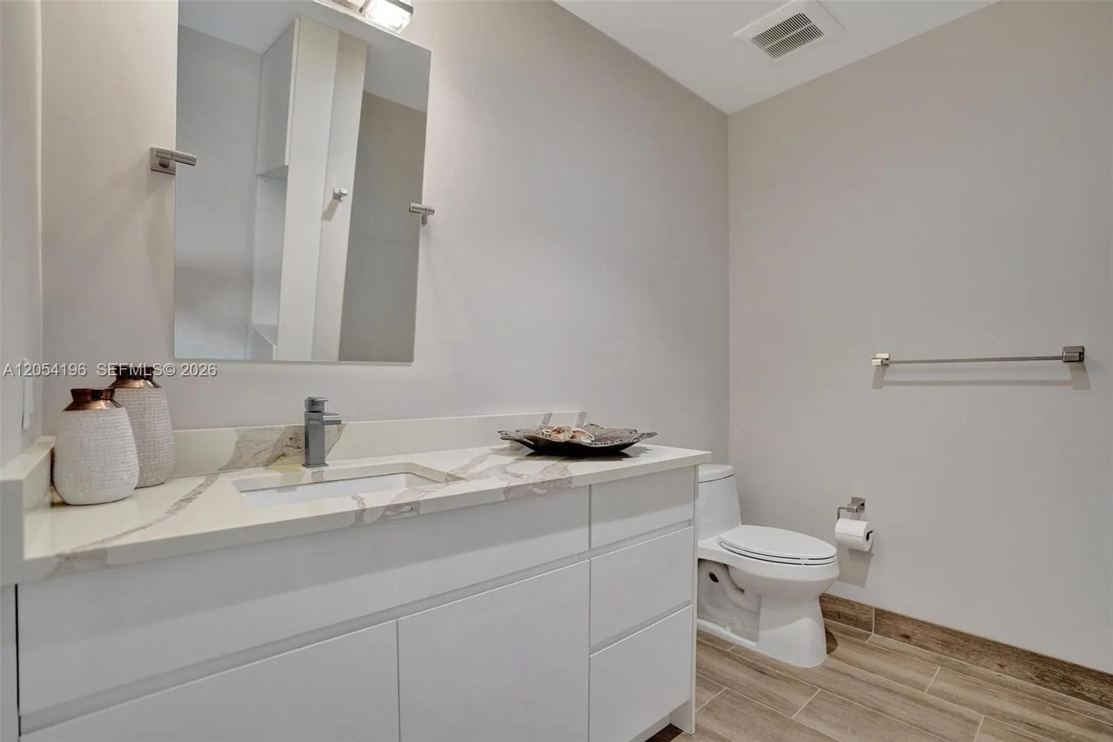 41 SW Seminole Street #209 304 310