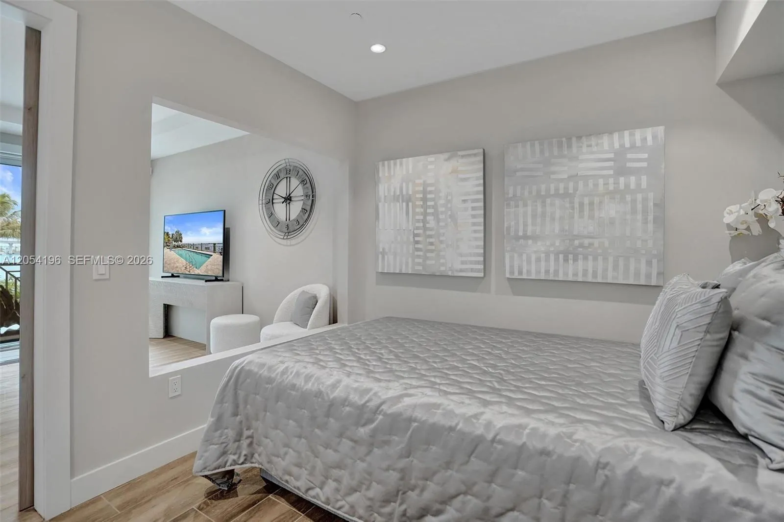 41 SW Seminole Street #209 304 310