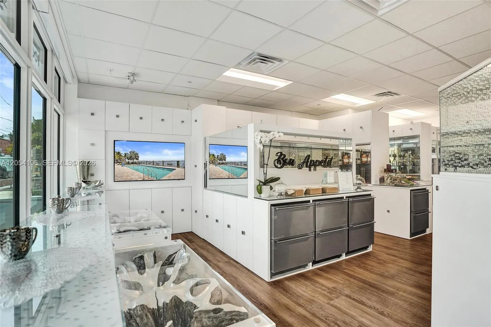41 SW Seminole Street #209 304 310