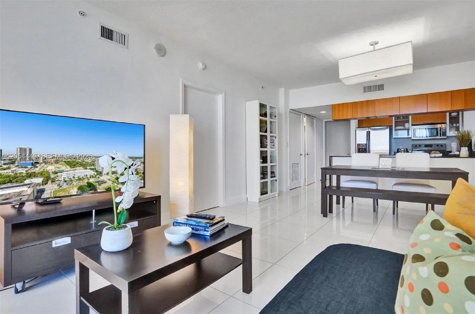 1750 N Bayshore Drive #2911