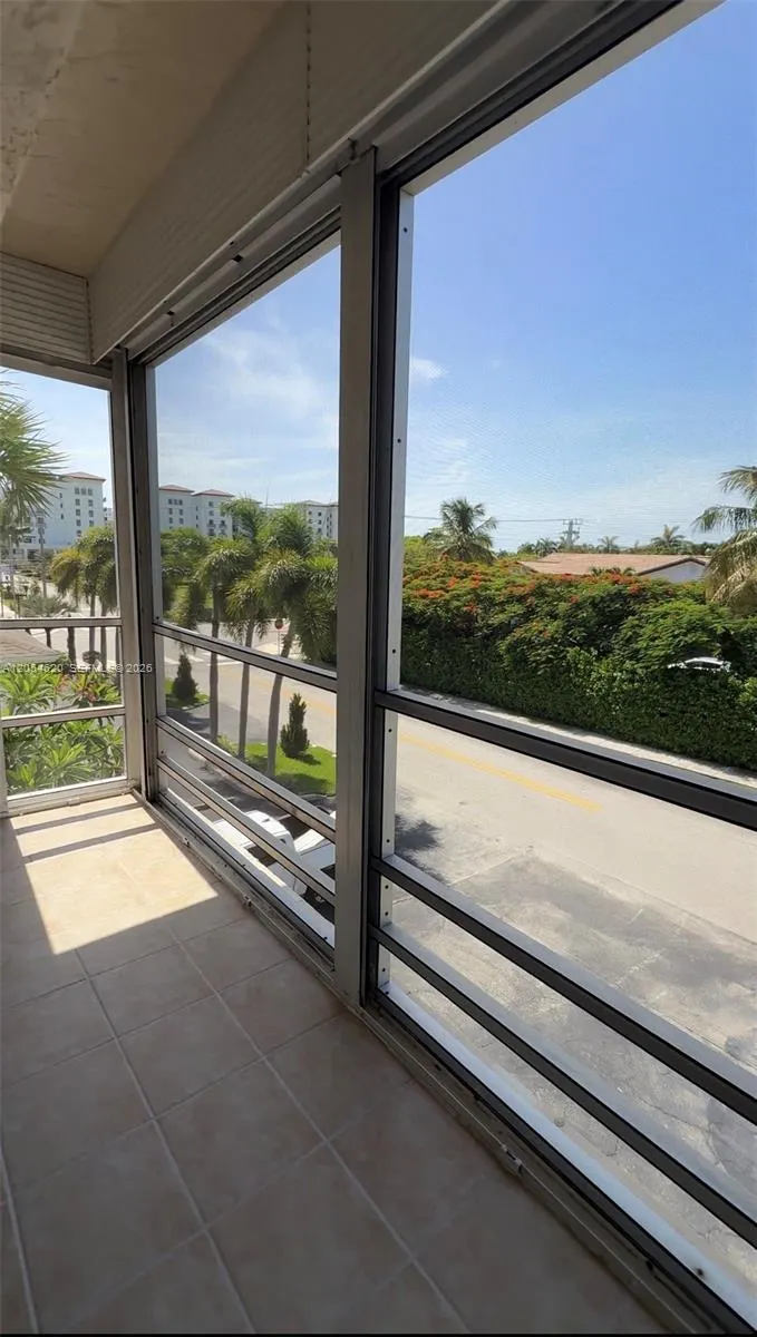 331 SW 8th Street #3F