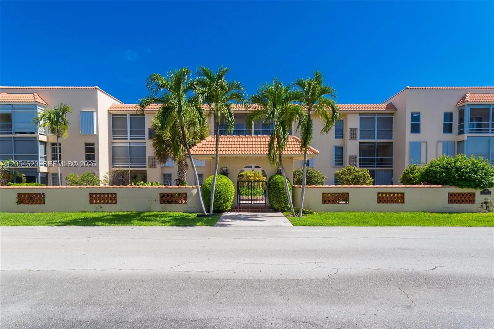 331 SW 8th Street #3F