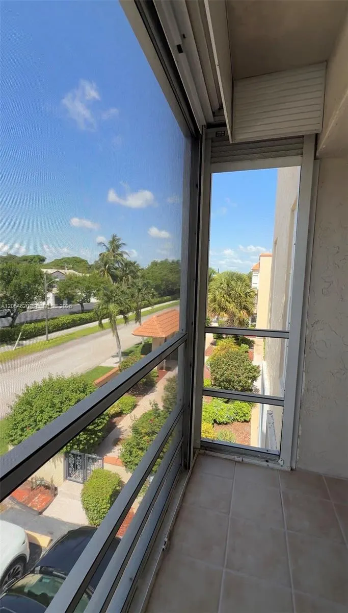 331 SW 8th Street #3F