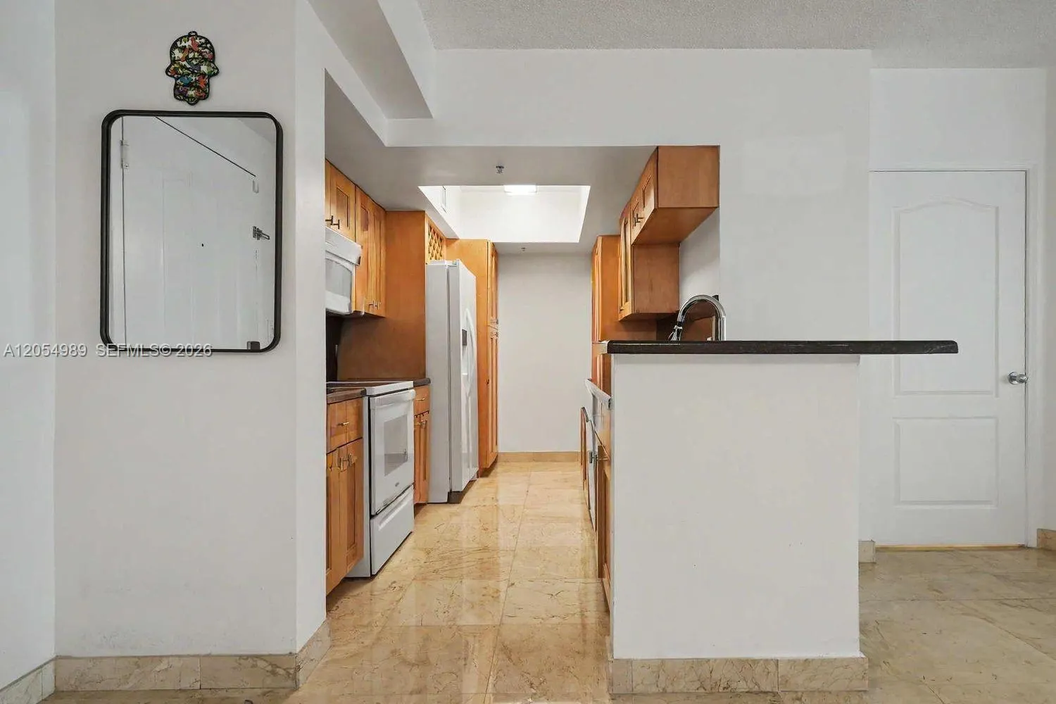 5085 NW 7th Street #906