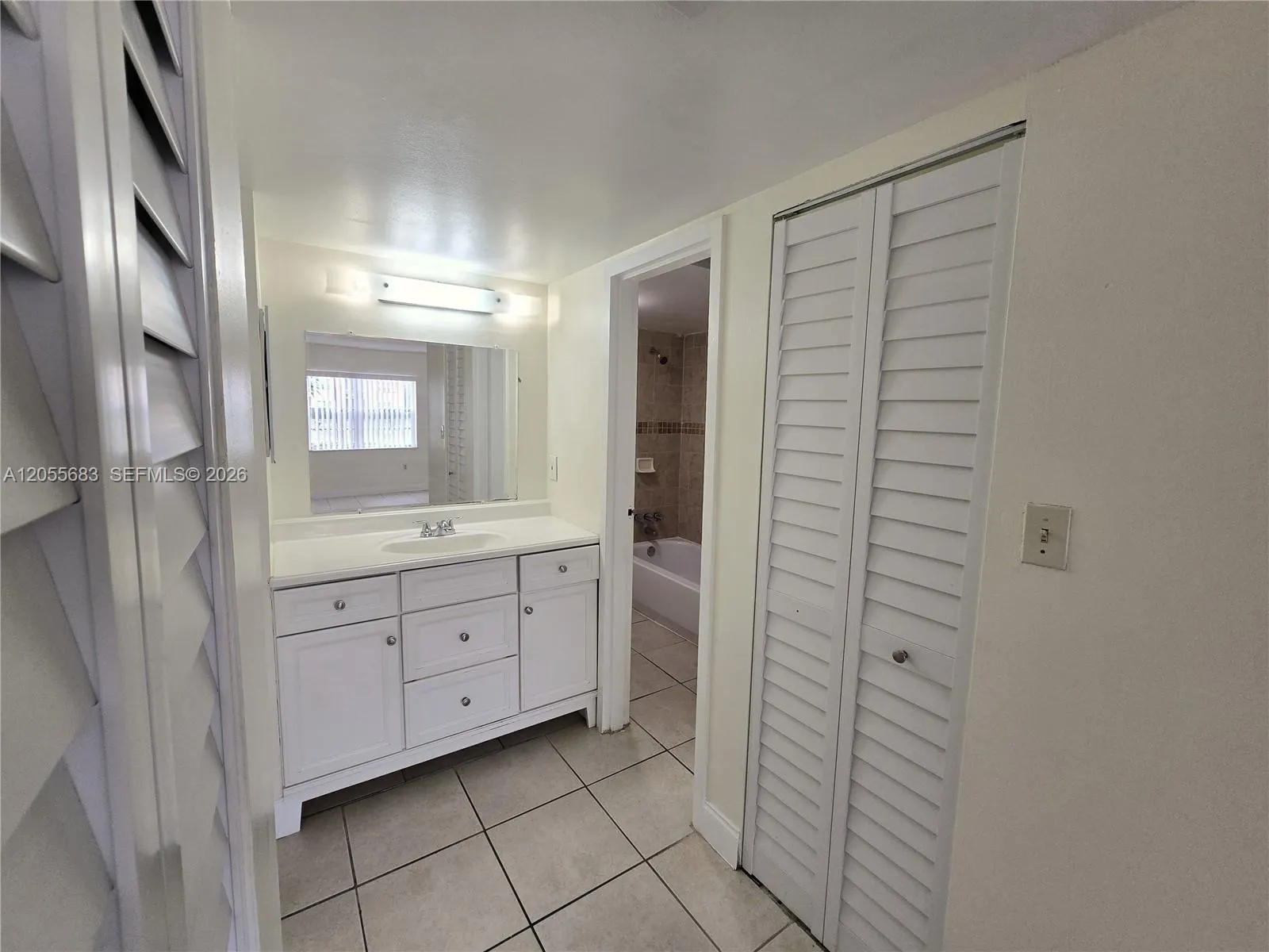 4334 NW 9th Avenue #9-1B