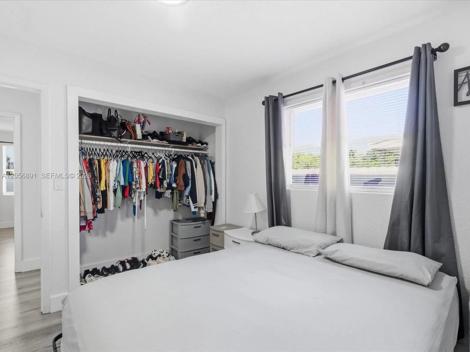 827 SW 3rd Street