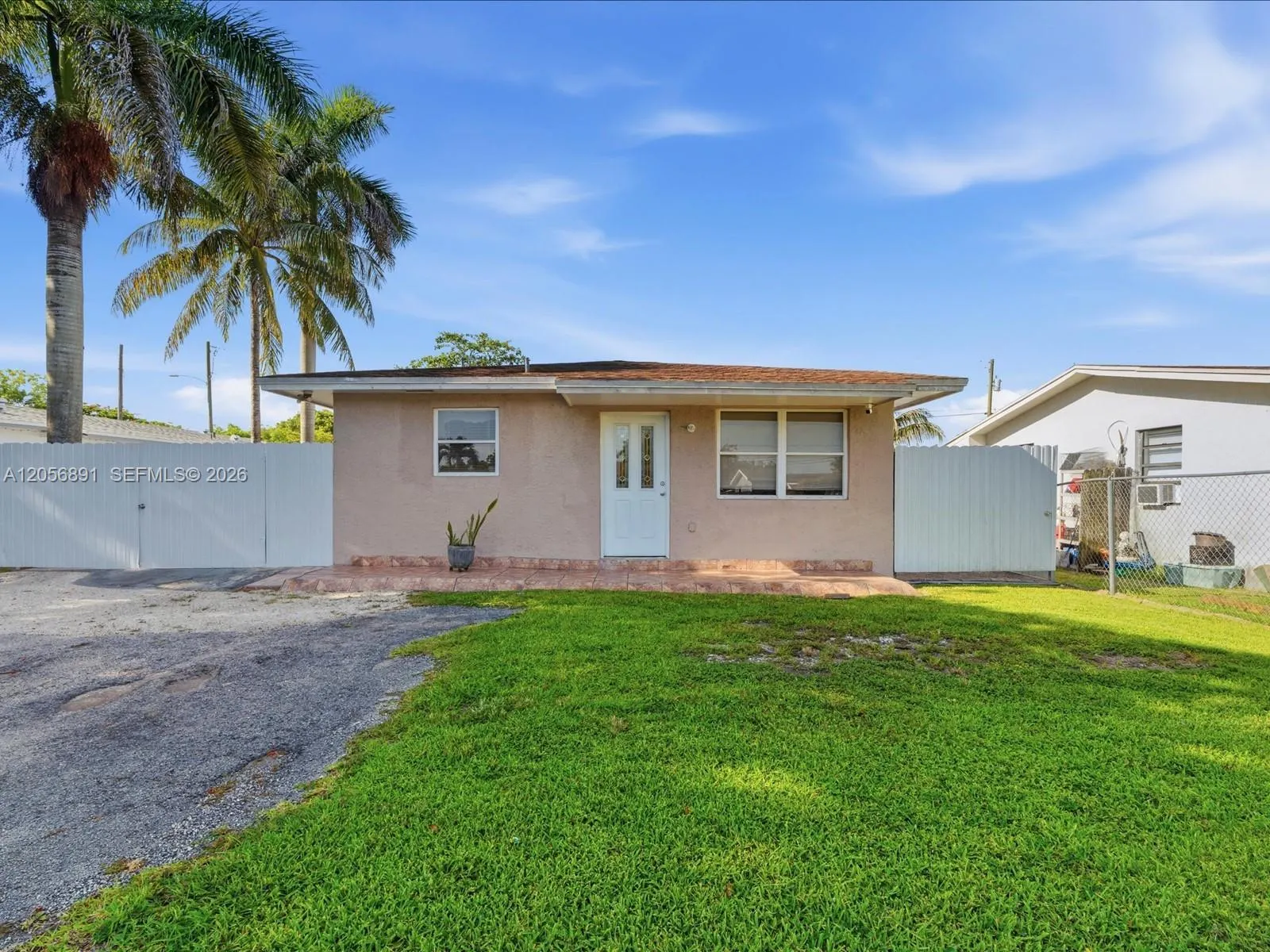 827 SW 3rd Street