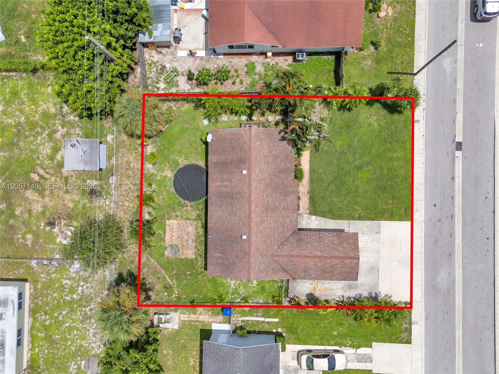 1320 W 26th Court