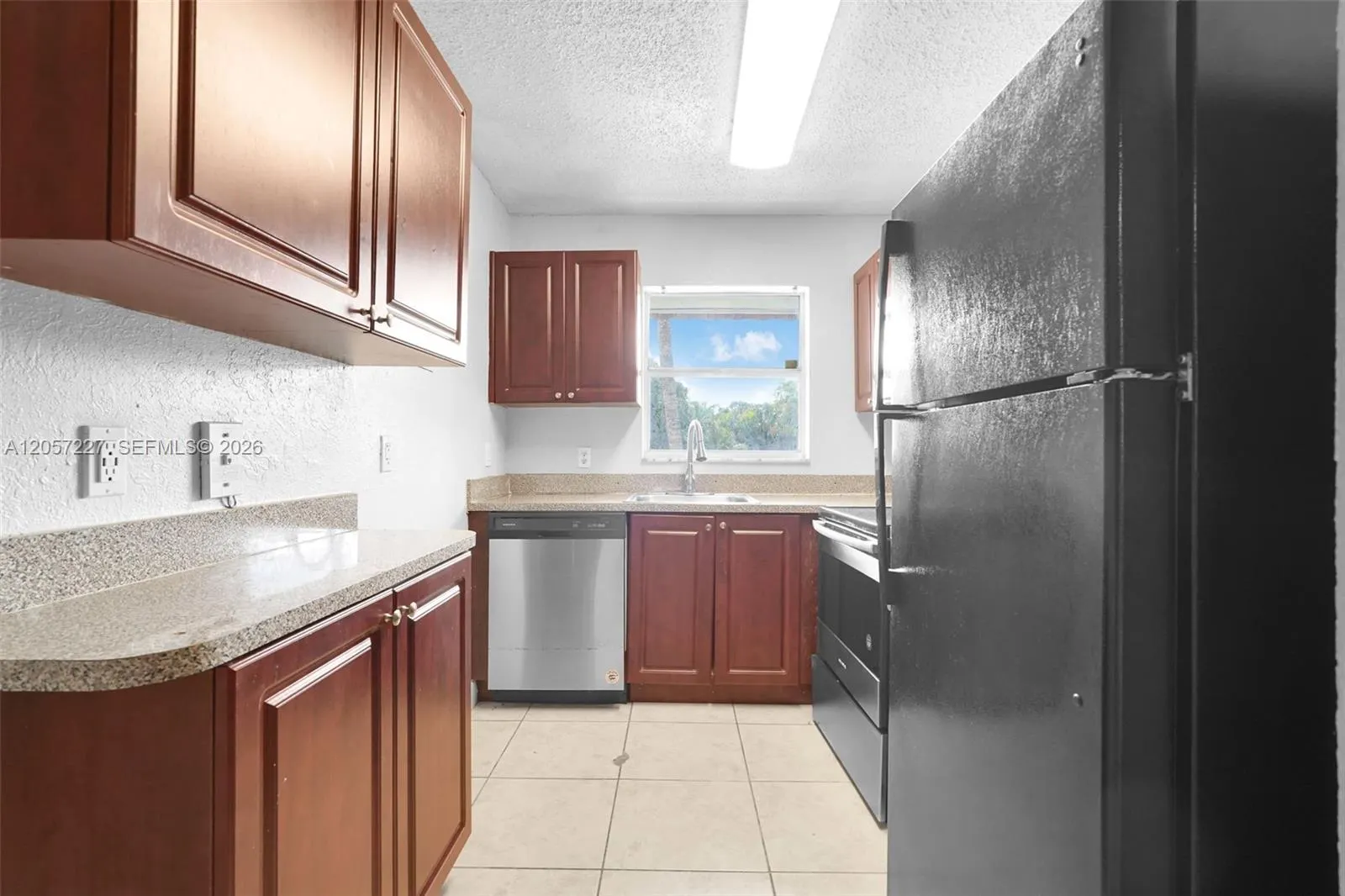 400 NW 65