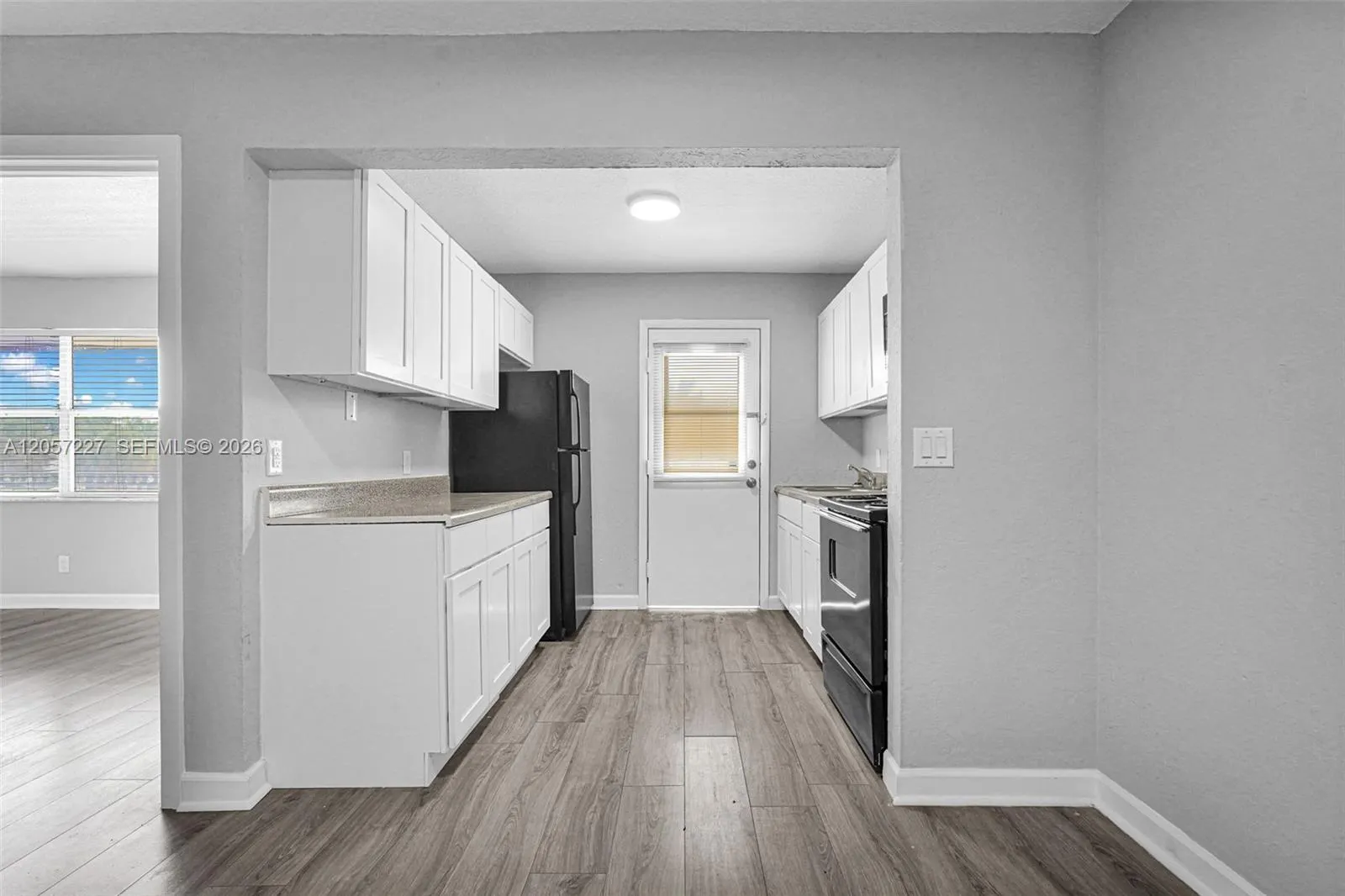 400 NW 65