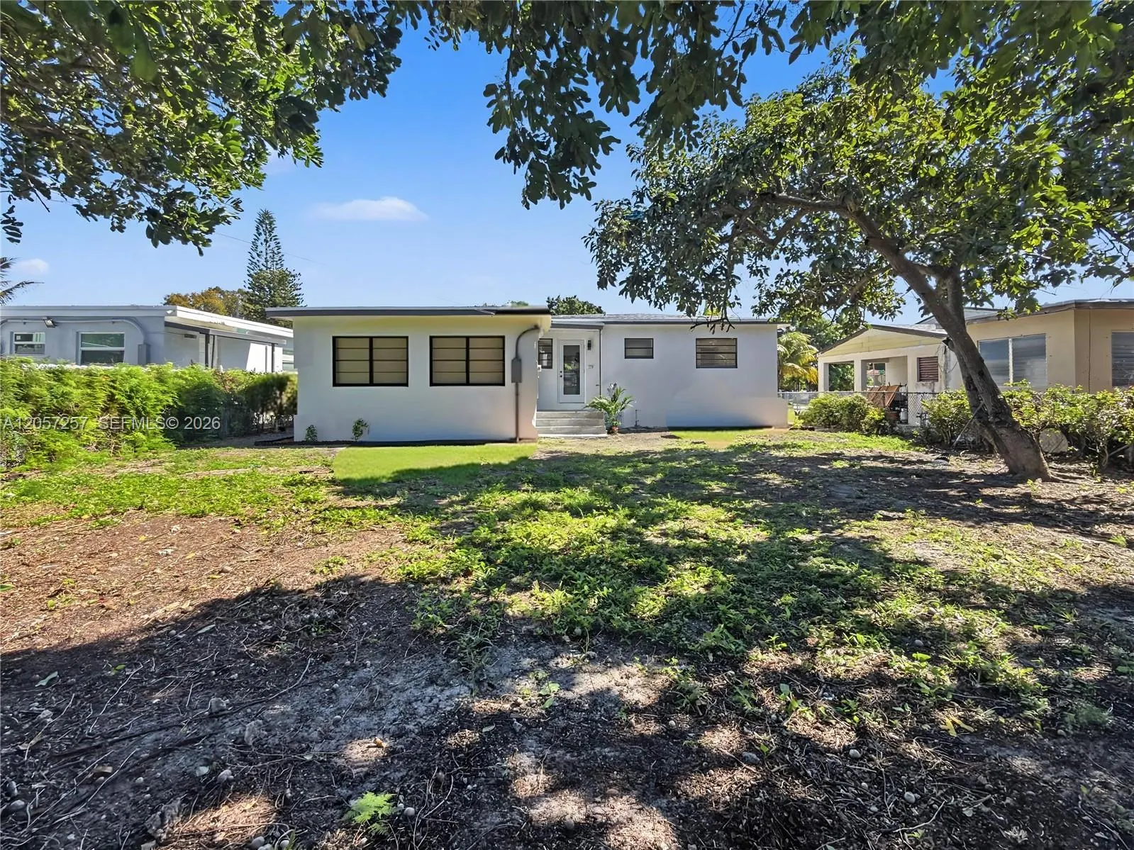 15694 NE 10th Court