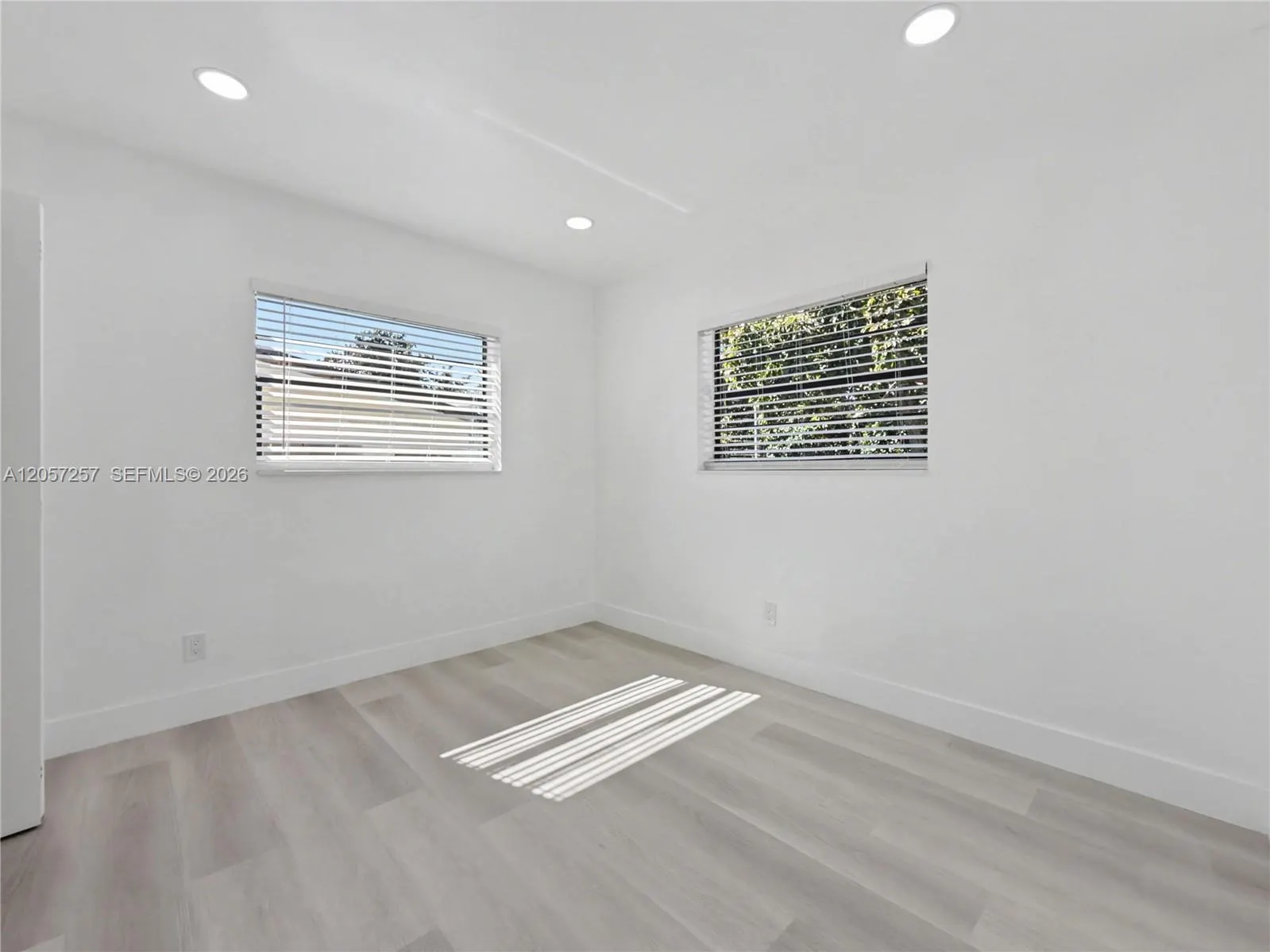 15694 NE 10th Court