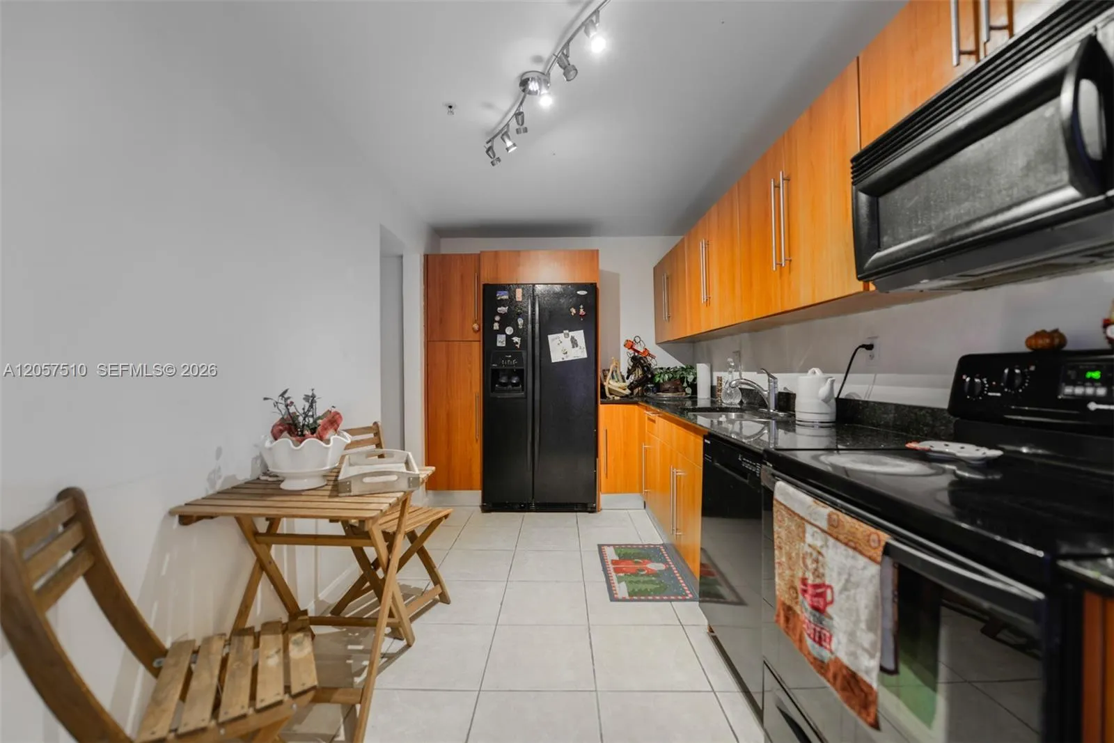 3000 S Ocean Drive #1506
