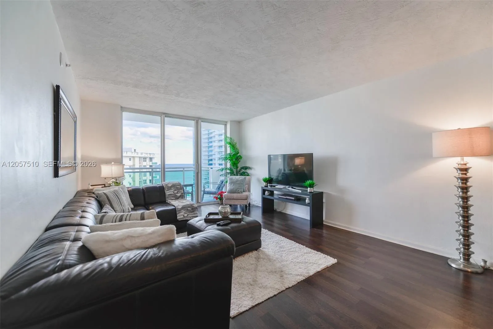 3000 S Ocean Drive #1506