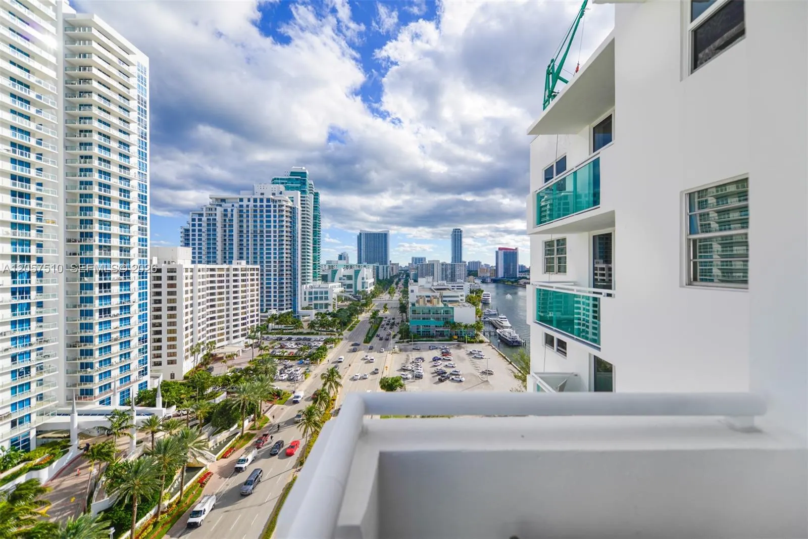 3000 S Ocean Drive #1506