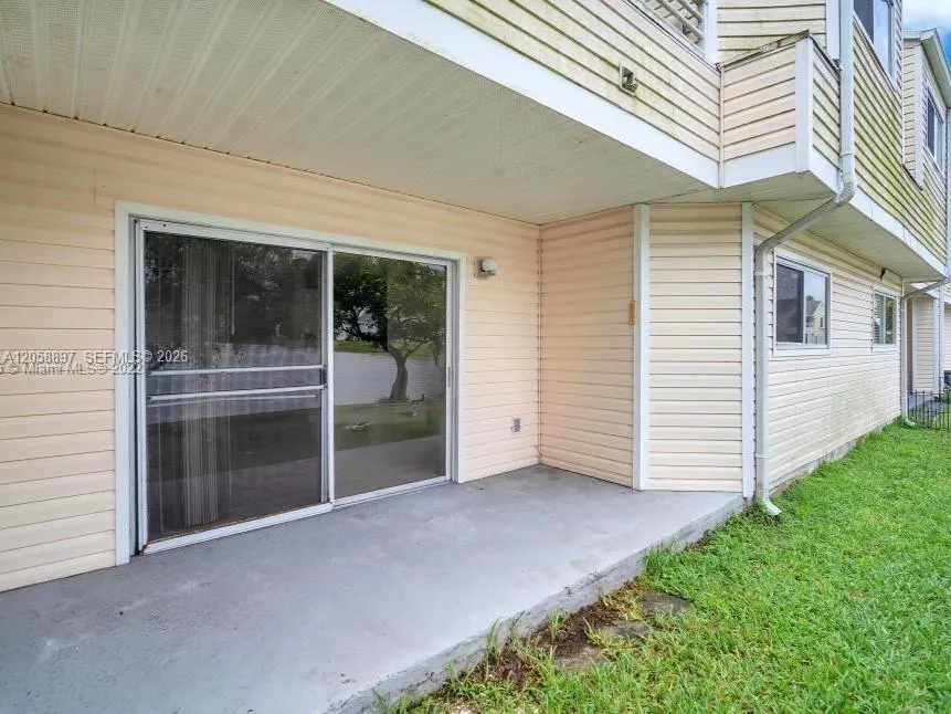 3461 NW 44th Street #102