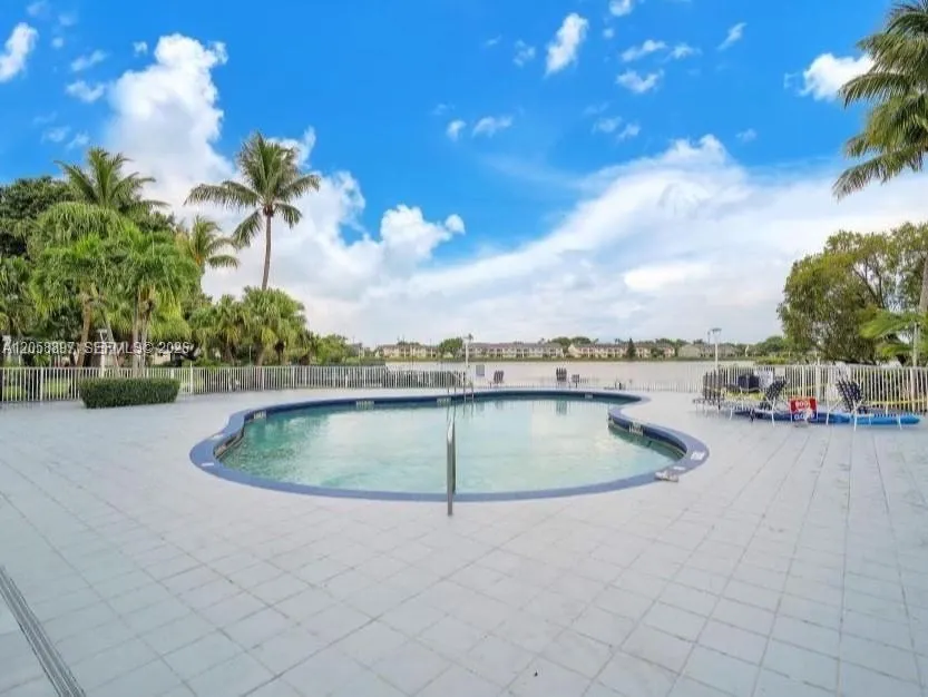 3461 NW 44th Street #102
