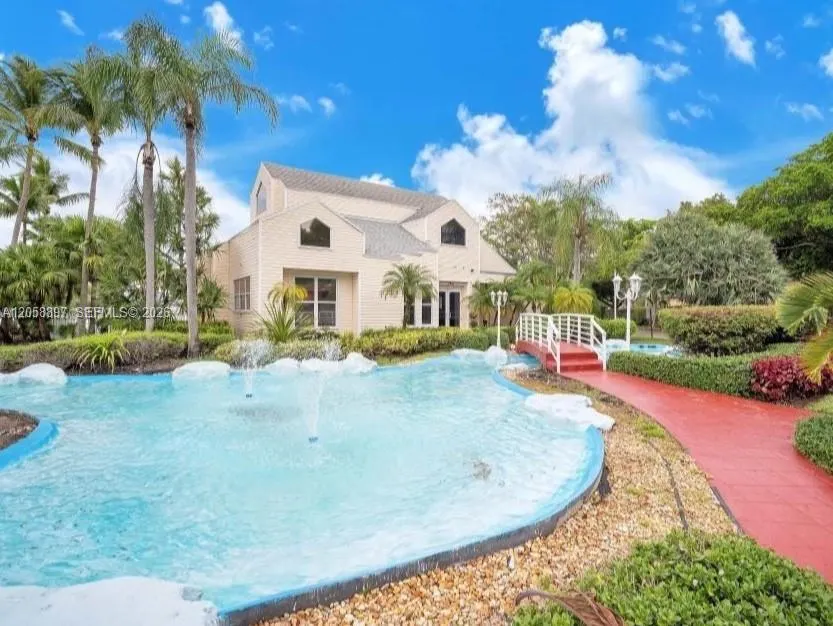 3461 NW 44th Street #102