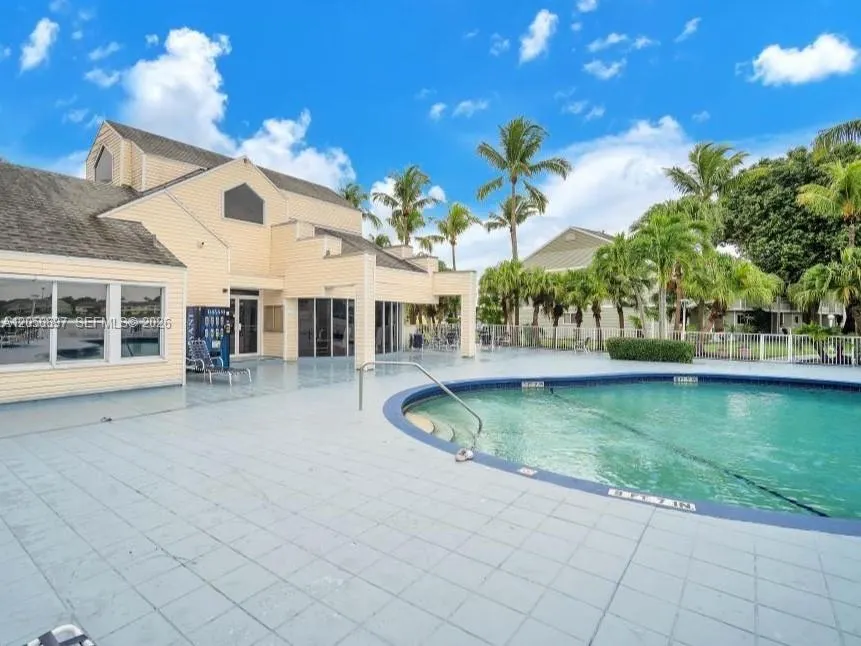 3461 NW 44th Street #102