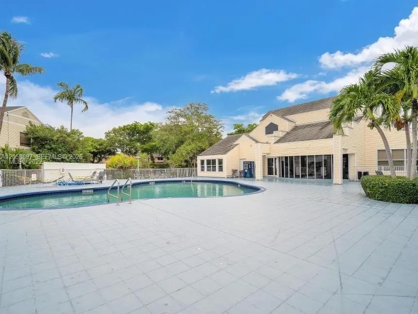 3461 NW 44th Street #102