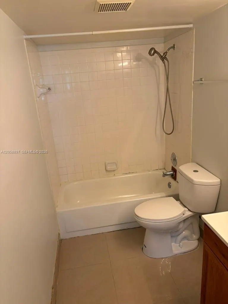 3461 NW 44th Street #102