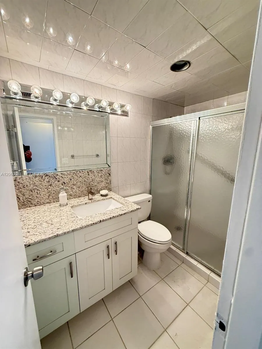 5825 Collins Avenue #7B