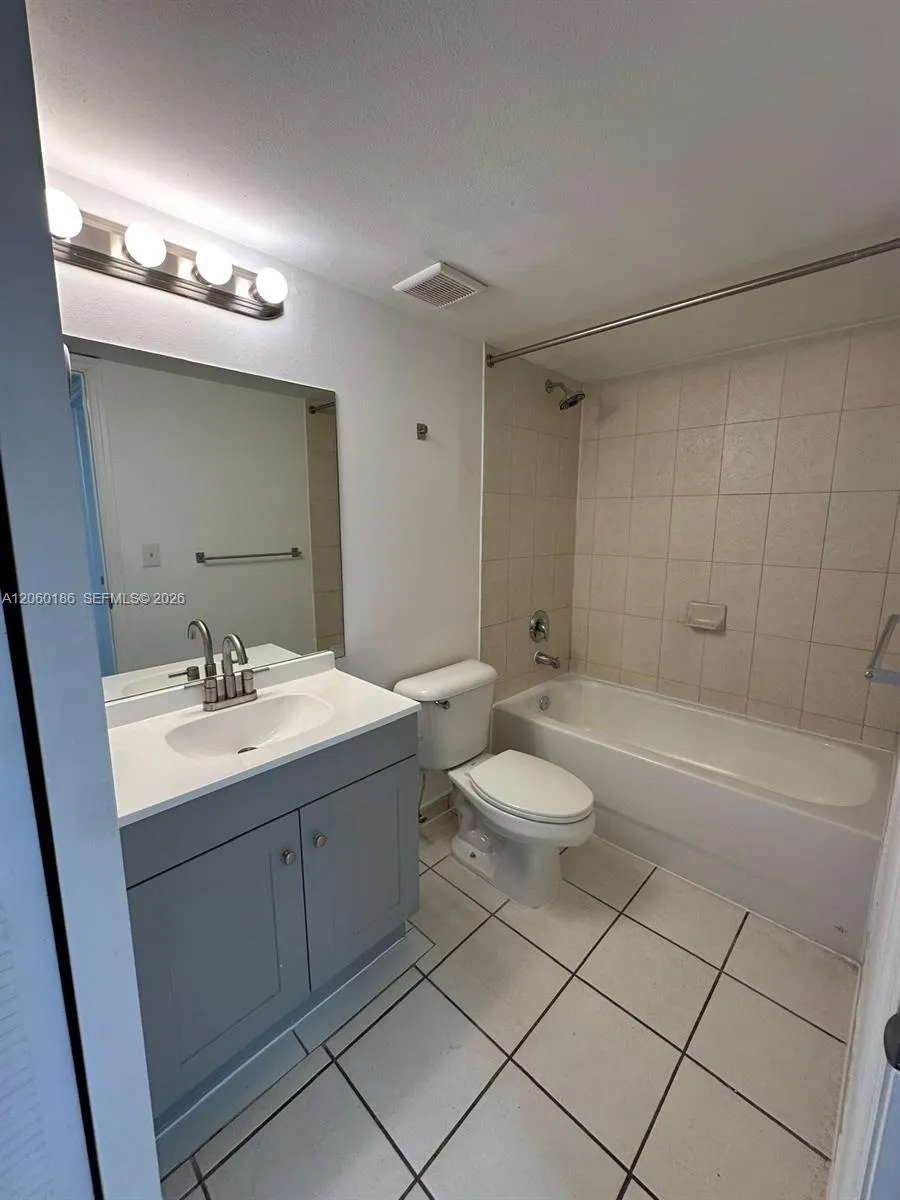 17602 NW 25th Avenue #304