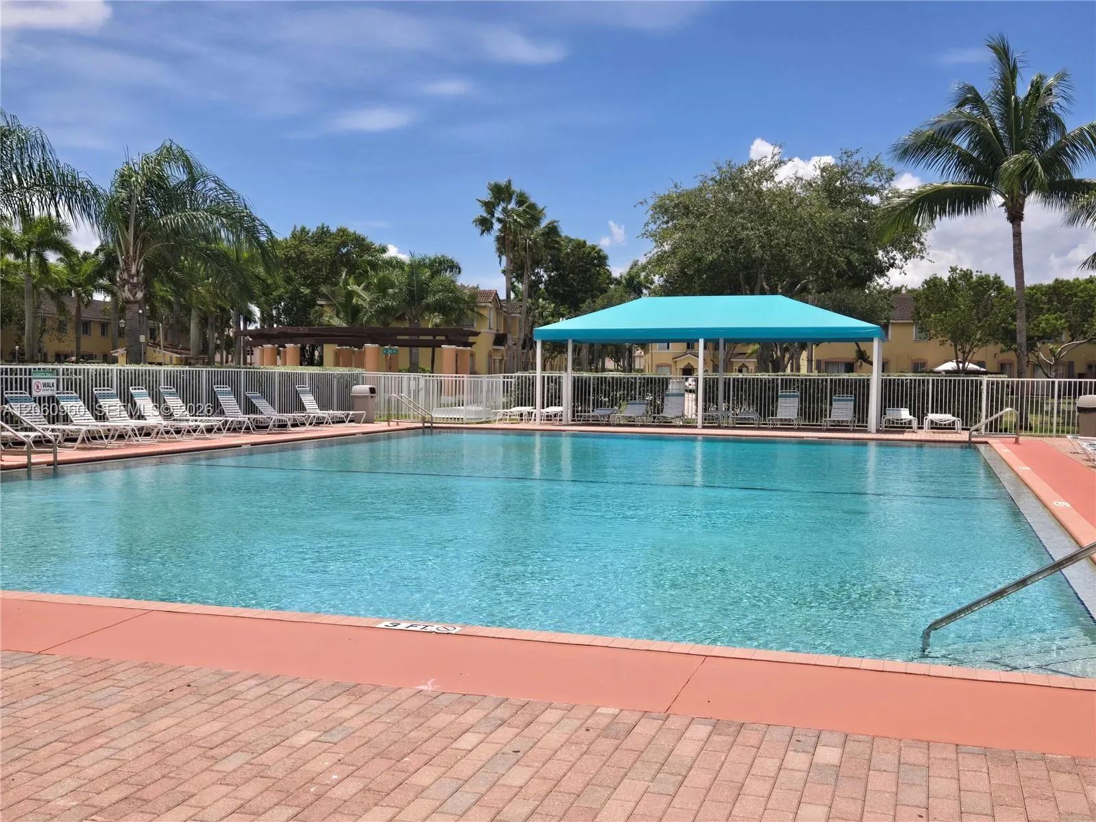 2758 SE 17th Avenue #203