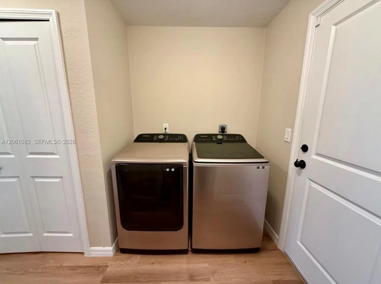 7033 Waldo Circle