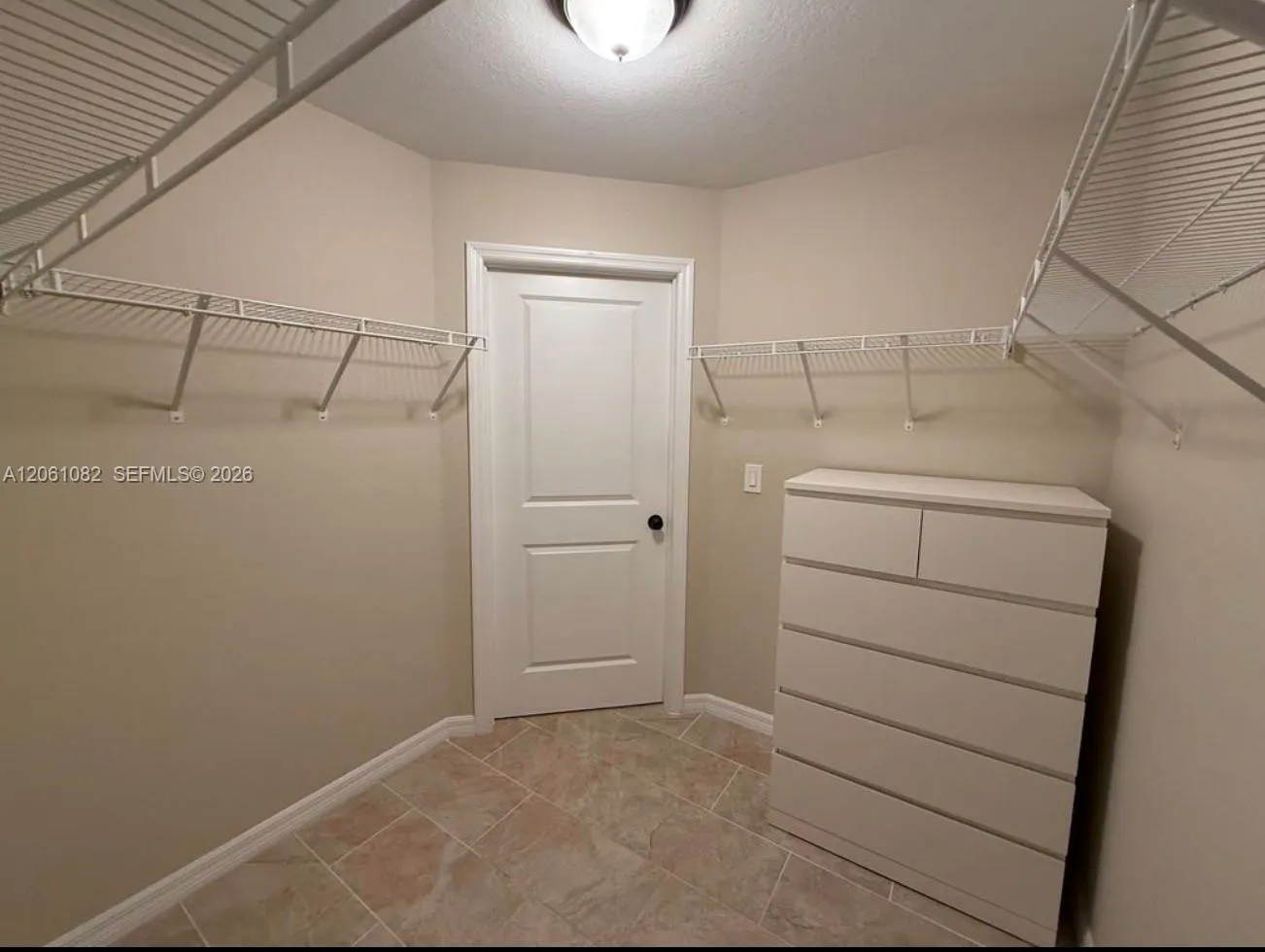 7033 Waldo Circle