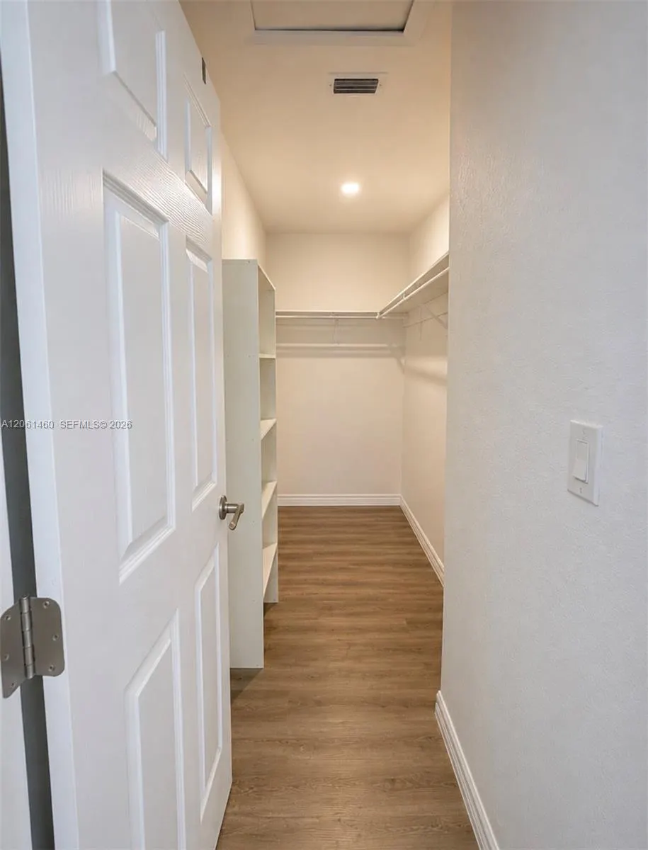 3006 Base Court