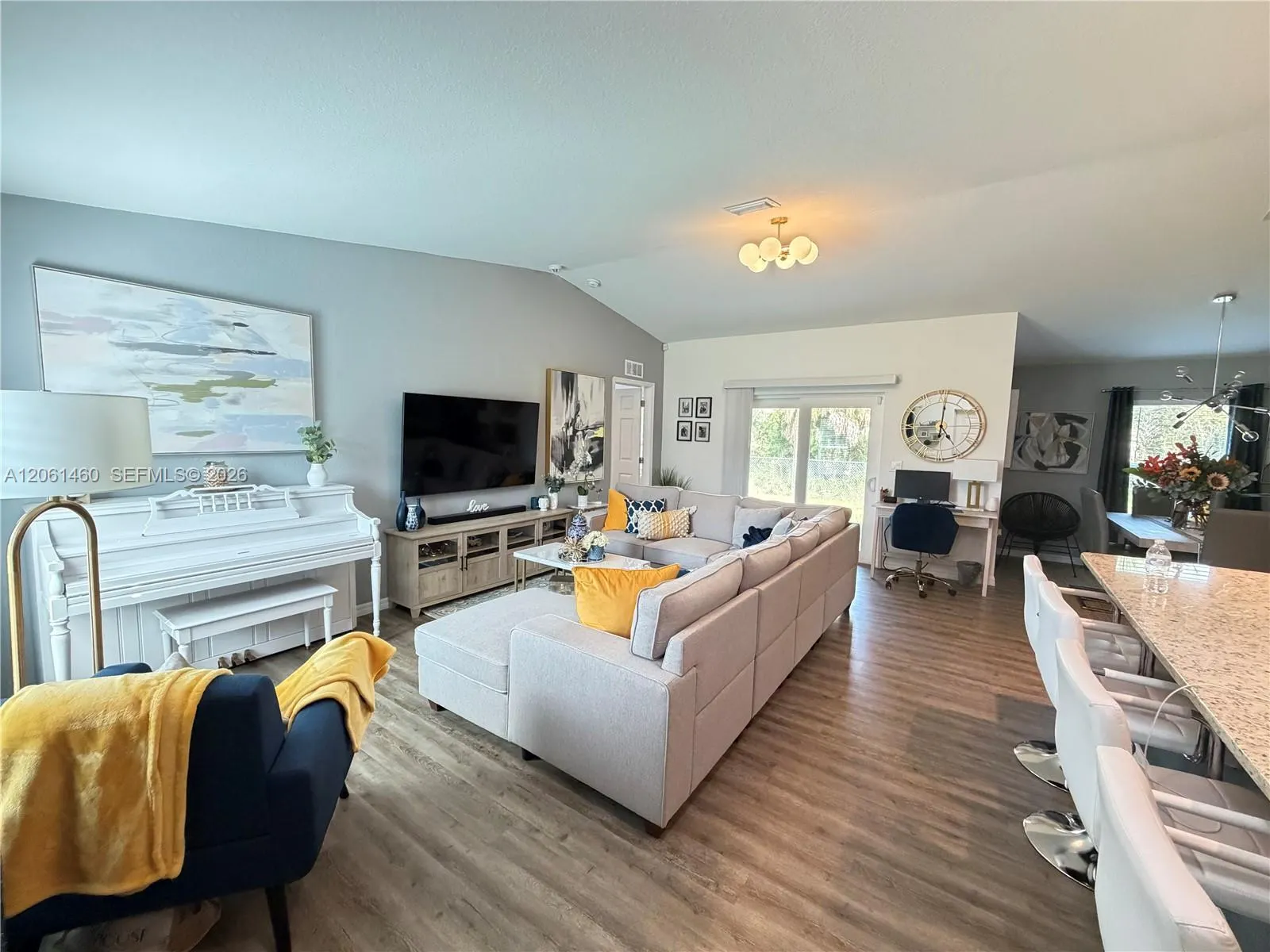 3006 Base Court