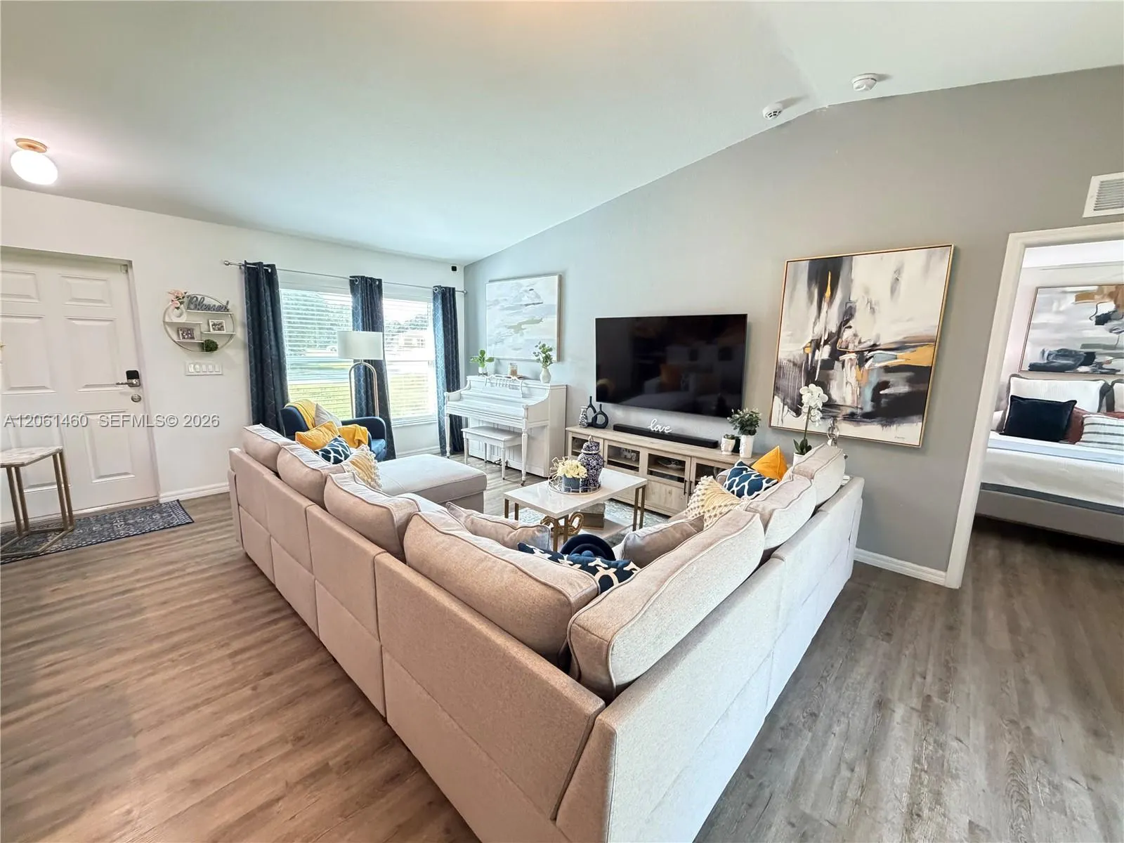 3006 Base Court