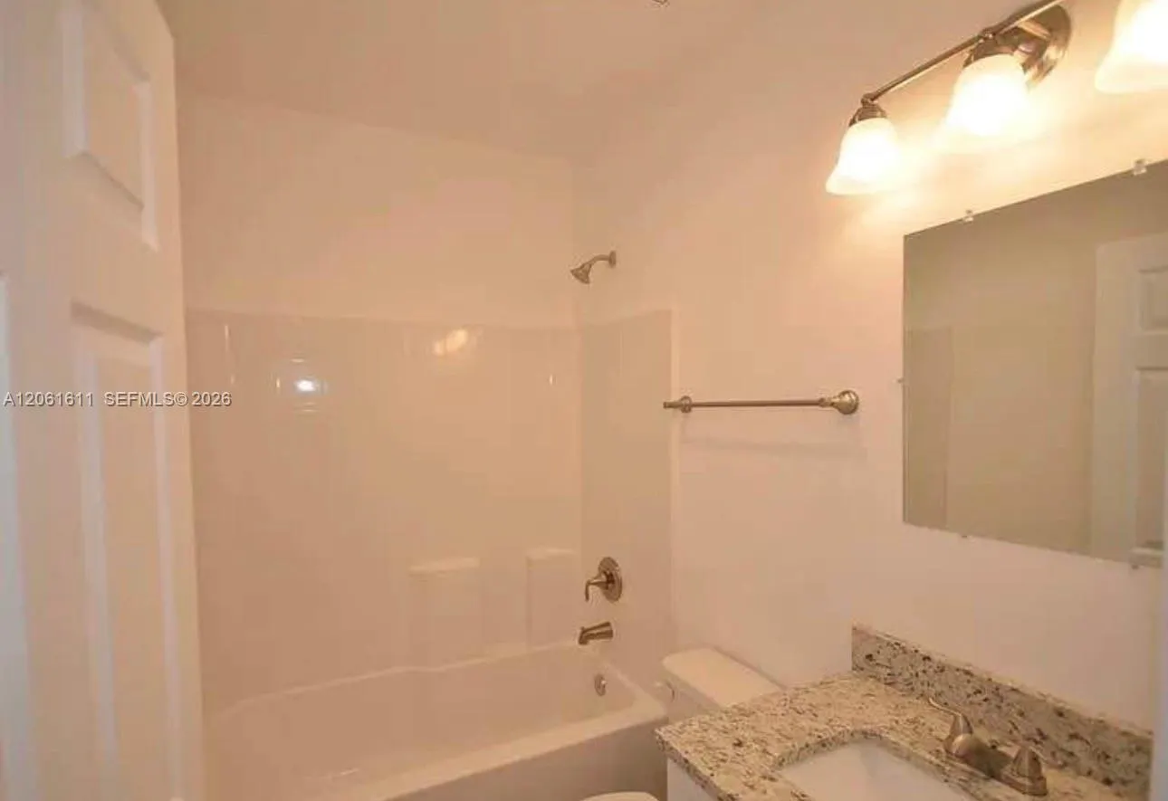 2221 Carver Avenue #N/A