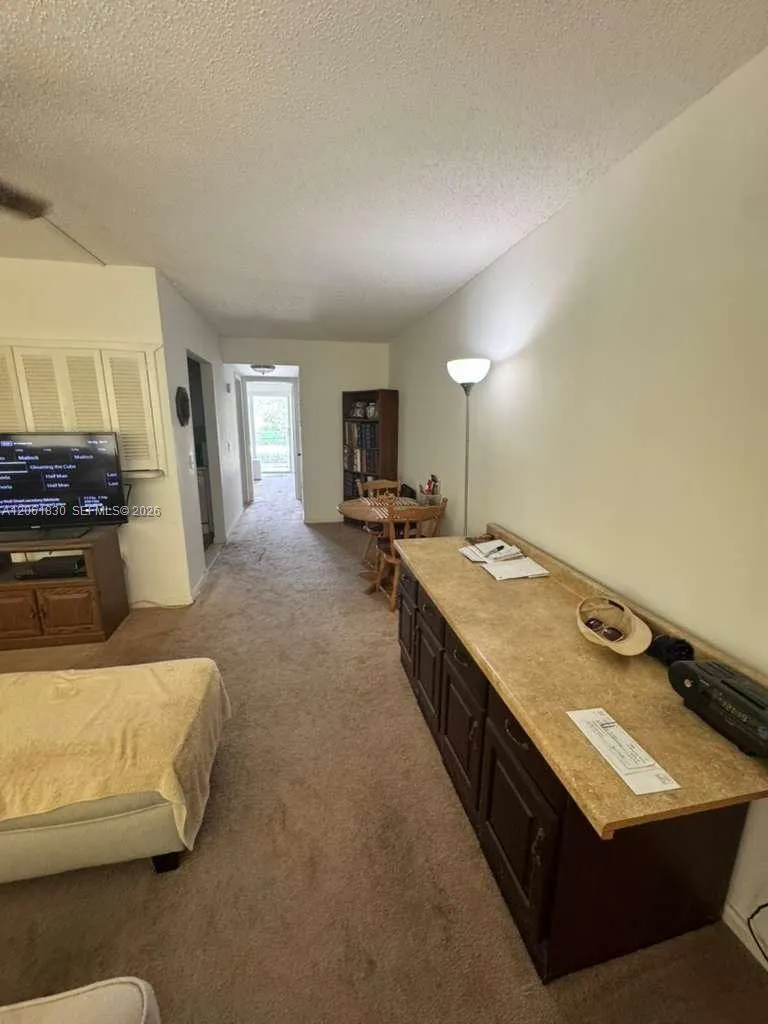 568 N Mansfield N #568