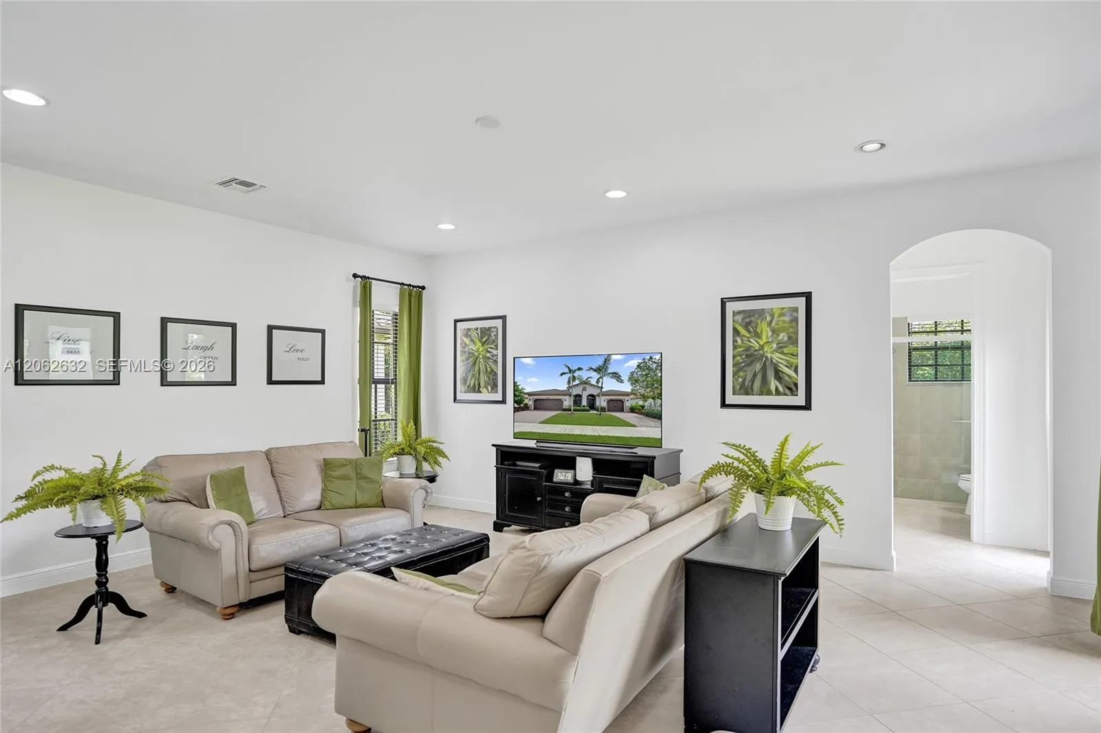 9000 Lakeview Place