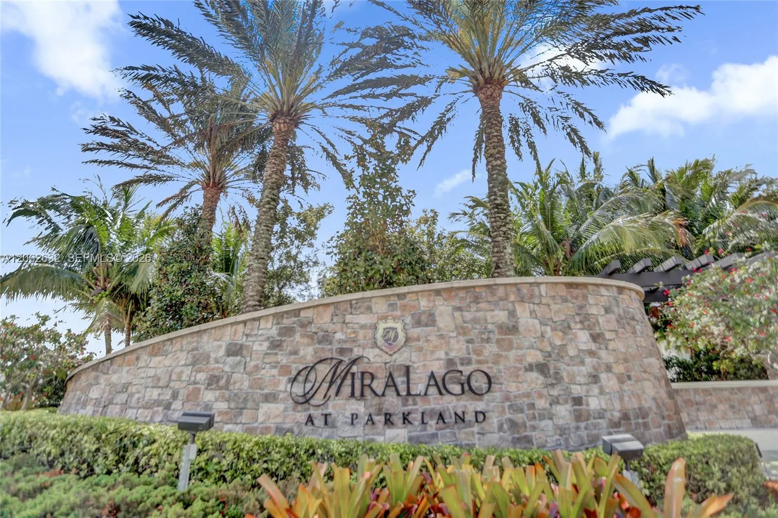 9000 Lakeview Place