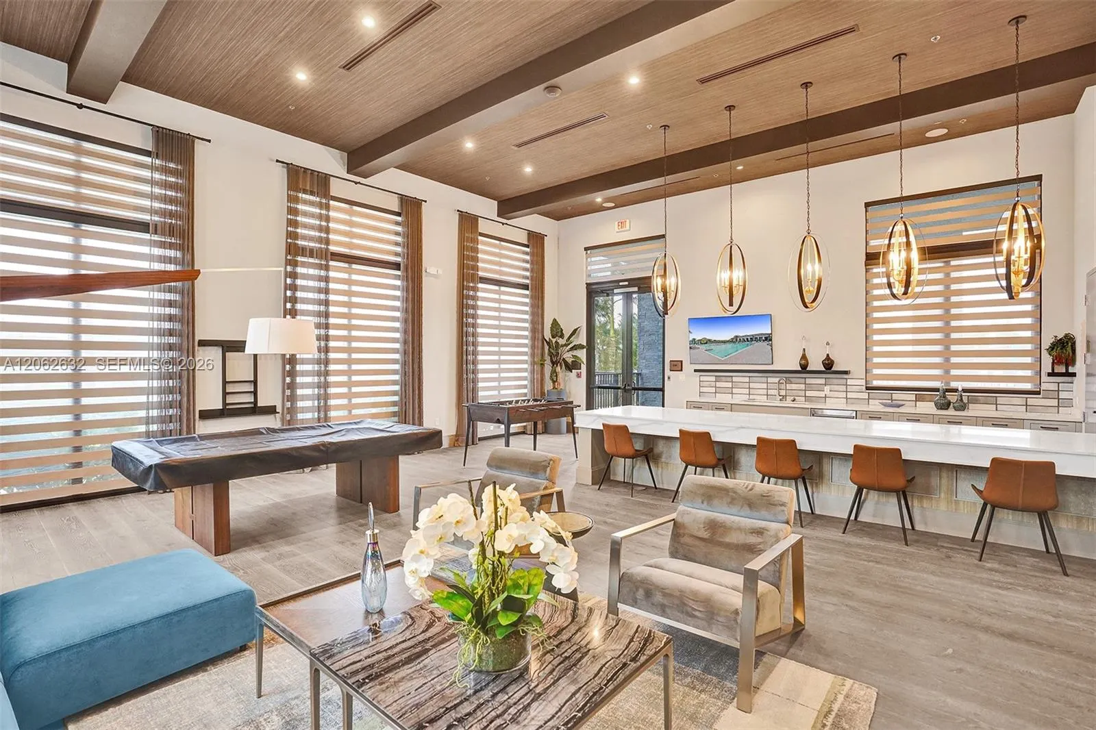 9000 Lakeview Place