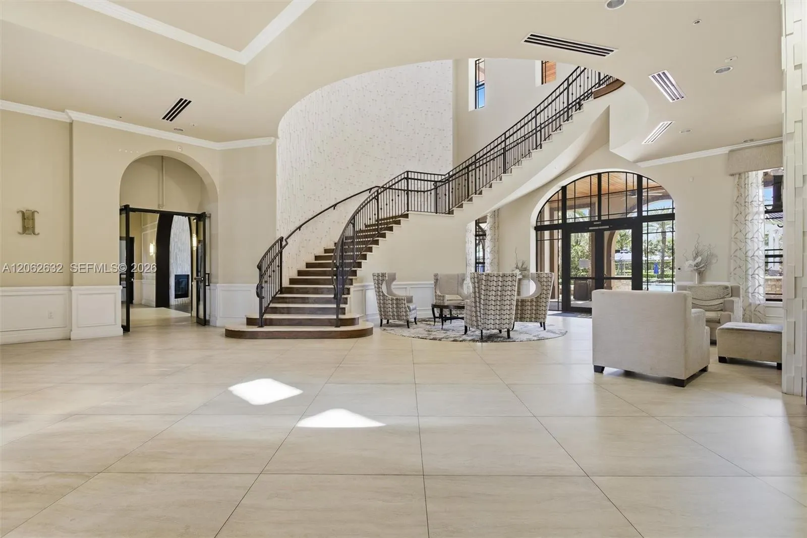9000 Lakeview Place
