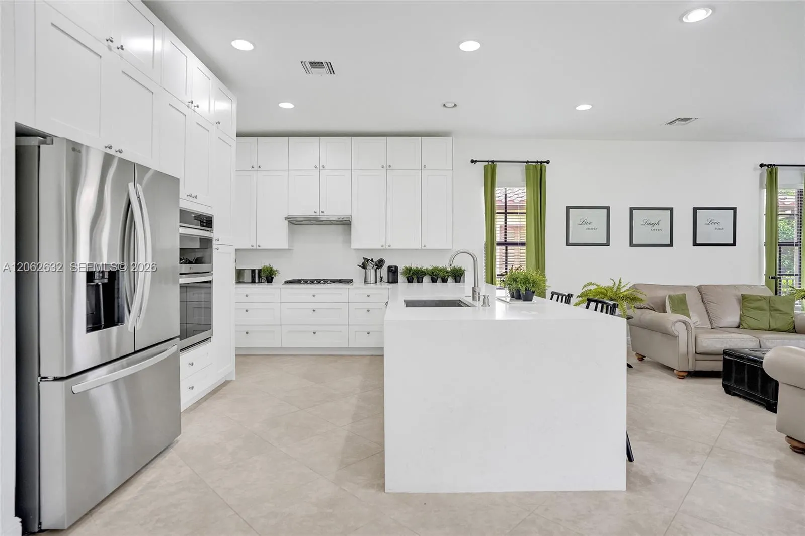 9000 Lakeview Place