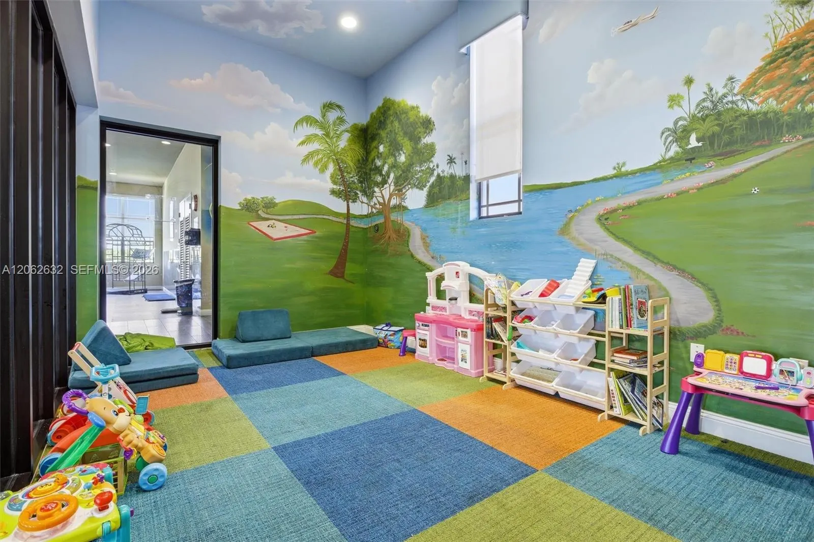 9000 Lakeview Place