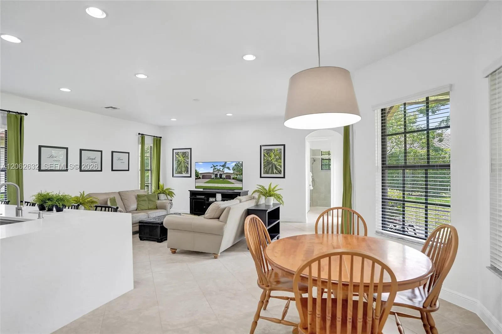 9000 Lakeview Place