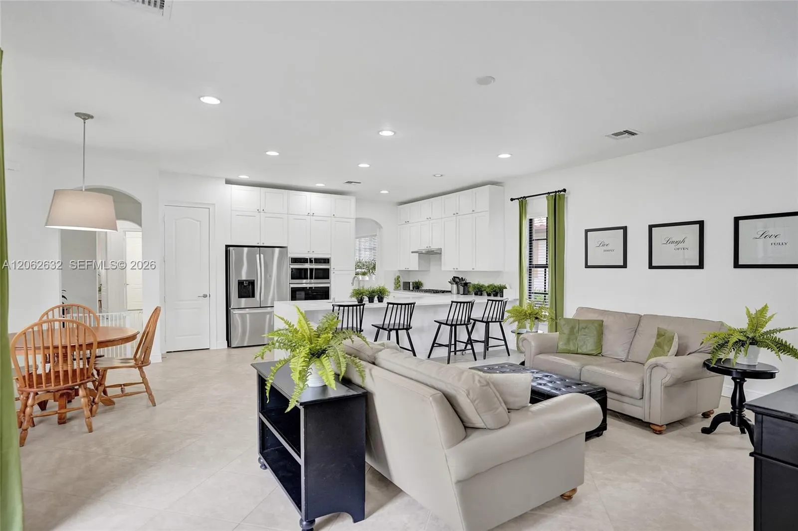 9000 Lakeview Place